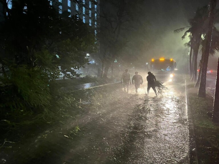 Suspenden clases en Quintana Roo por avance de 'Helene'