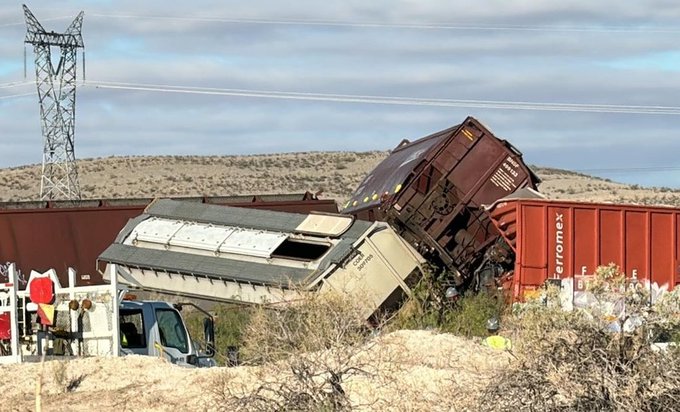 Tren se descarrila en Chihuahua; reportan varios migrantes lesionados