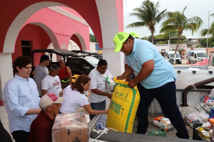 Ayuntamiento de Mérida lleva apoyos a damnificados Celestún, Sisal y Progreso