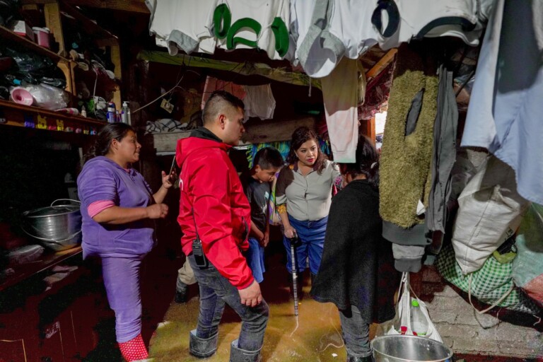 Clara Brugada recorre Xochimilco tras intensas lluvias y promete apoyo inmediato