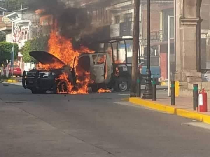 Despliegan operativo aéreo en Guanajuato tras explosión de dos autos bomba