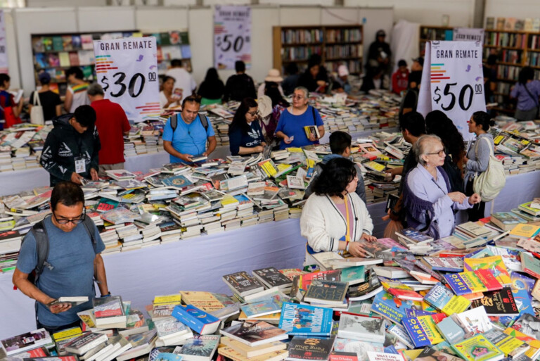 El gobierno de CDMX impulsa la lectura con distribución masiva de libros y eventos culturales