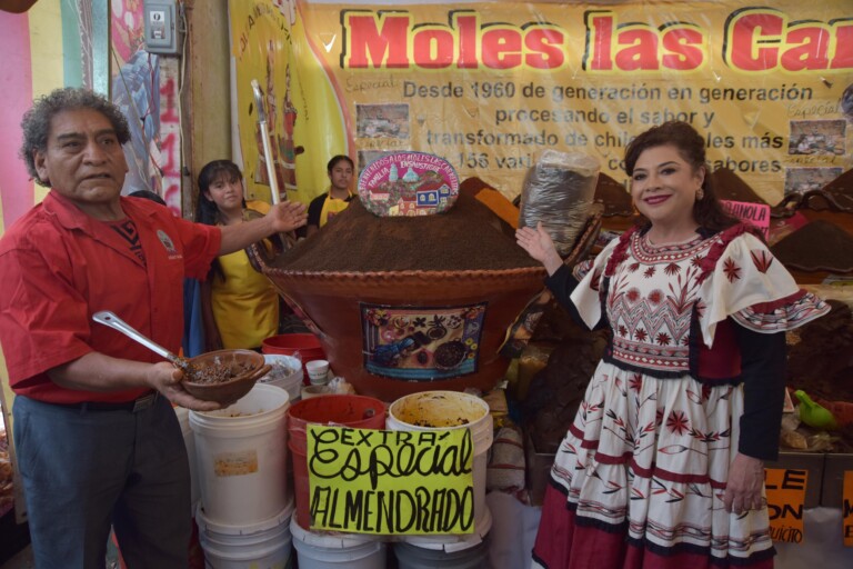 Invitan a capitalinos a disfrutar de la 47 Feria del Mole en Milpa Alta