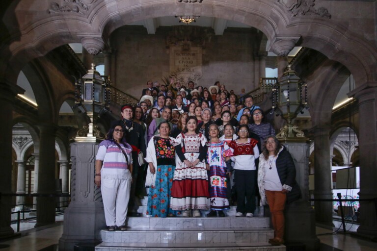 La Ciudad de México conmemora el Día de la Resistencia Indígena