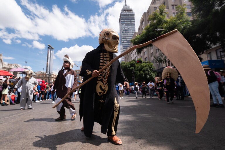 Más de 630 mil personas disfrutan del 16° Desfile de Alebrijes Monumentales 2024 en la CDMX