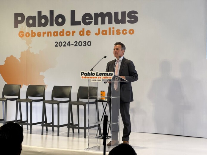 Pablo Lemus presenta a otra parte de su próximo gabinete estatal