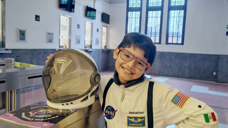 Niño genio mexicano viaja a la NASA y tiene un IQ de 162, mayor al de Albert Einstein