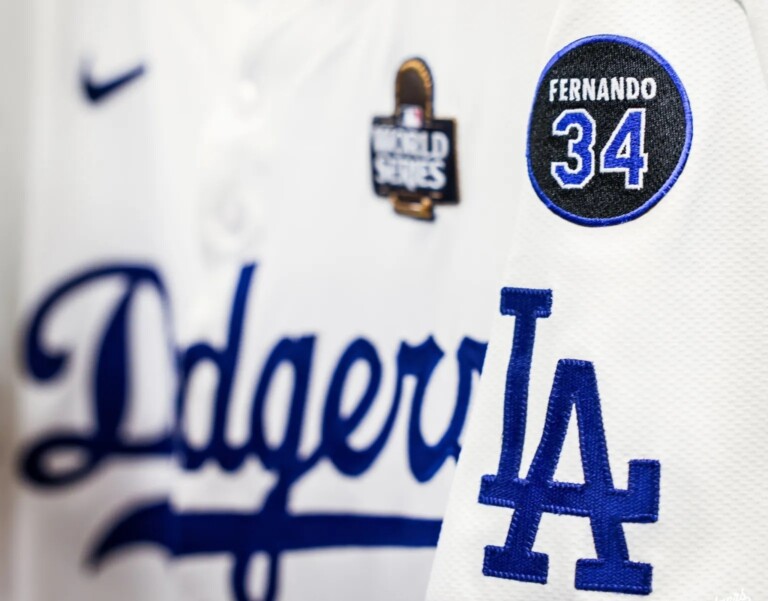 Los Dodgers honrarán a Fernando Valenzuela con un parche especial en la Serie Mundial 2024