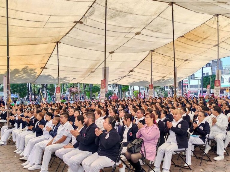 Tláhuac inicia ciclo de la Escuela de Enfermería con miles de alumnas