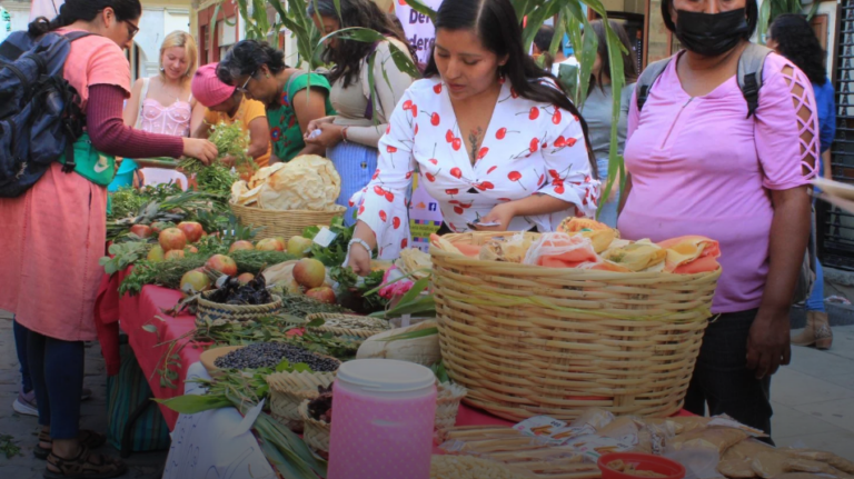 Alimentación tradicional fortalece la producción de alimentos y la economía local