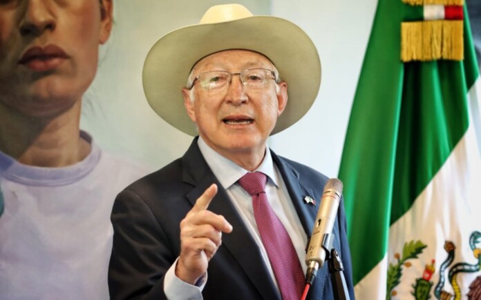 Sheinbaum le responde Ken Salazar: No hay subordinación de México a EU