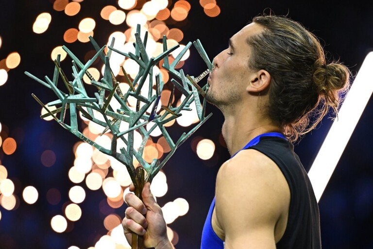 Alexander Zverev conquista el Rolex Paris Masters y alcanza el No. 2 del ranking ATP