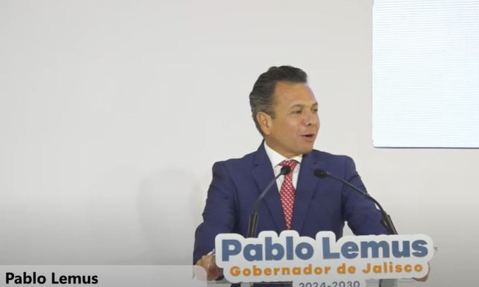 Pablo Lemus presenta a más miembros de su gabinete