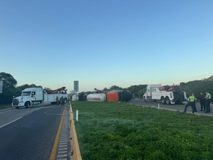 Regresan a trabajar en carreteras federales de Campeche