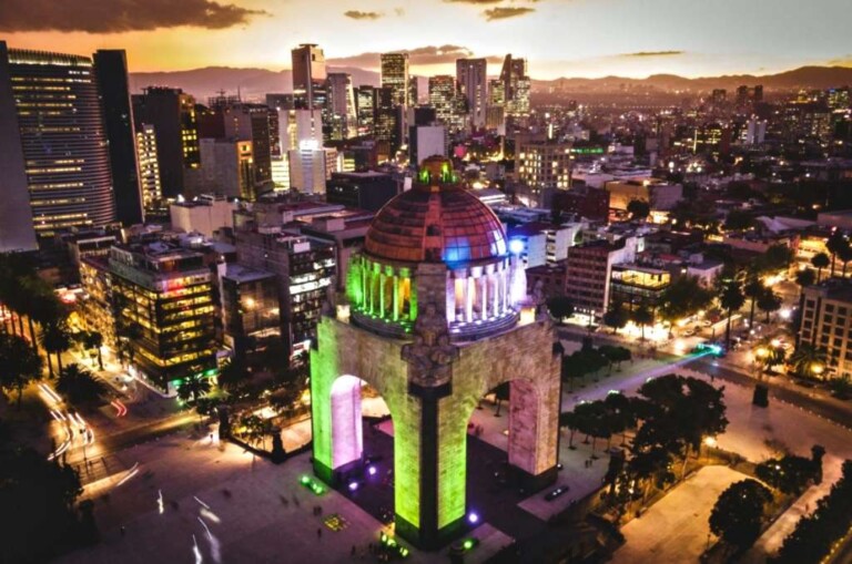 Explora la Ciudad de México y sus alrededores como local