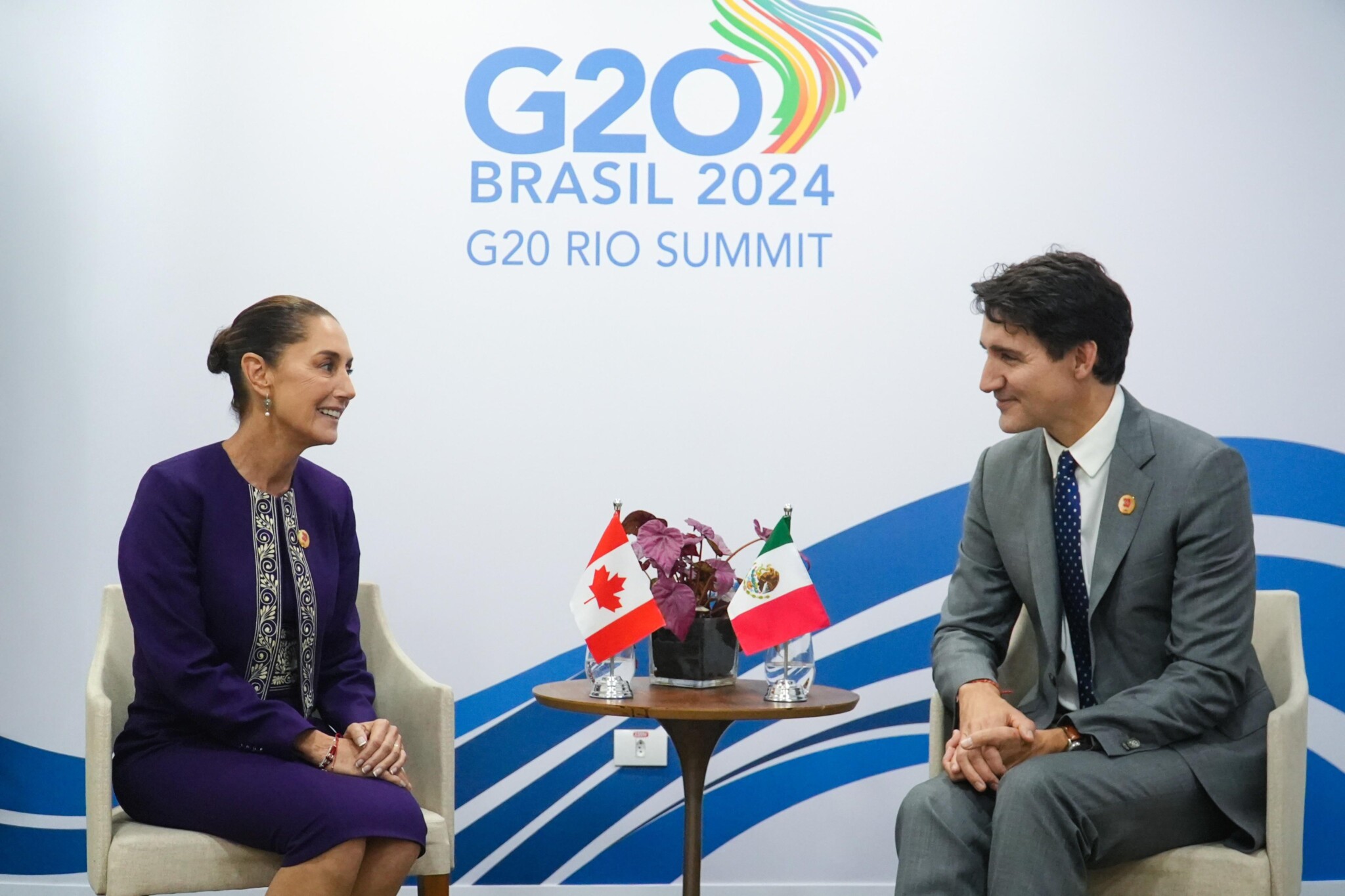 Trudeau sabe que México quiere que continúe el T-MEC: Sheinbaum