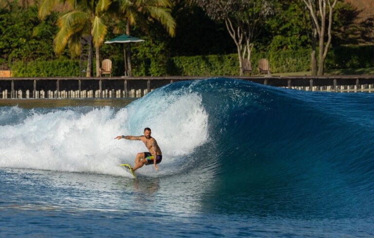 American Wave Machines anuncia su asociación con el Grupo de Turismo de China