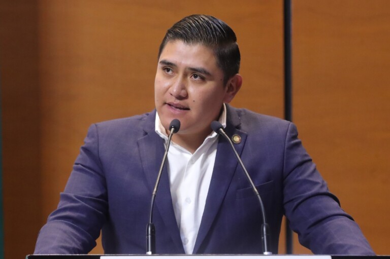 La juventud no puede seguir enfrentando obstáculos para acceder a su primer empleo: diputado Corona Arvizu (Morena)