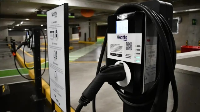 Más estados del país tendrán en 2025 estaciones de carga de VEMO para autos eléctricos