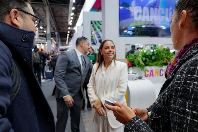 Promociona Ana Paty Peralta a Cancún como multidestino de excelencia en el arranque de FITUR 2025