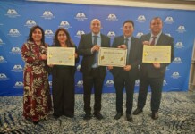 Integrantes de SSEM, en la reunión para la reacreditación de ACA, en Estados Unidos.