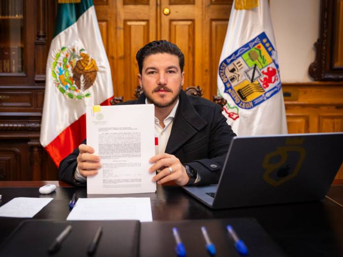 Samuel García veta aumento del impuesto predial en Monterrey