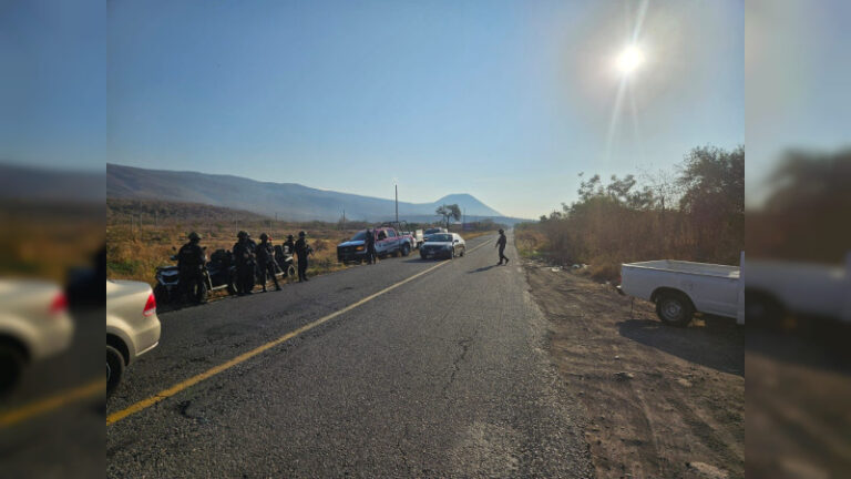 Restablecen circulación en Tierra Caliente de Michoacán tras bloqueos y enfrentamientos