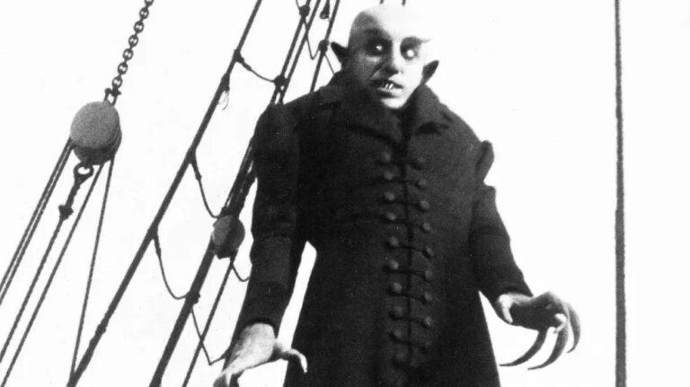 La fuerza de ‘Nosferatu’ permanece un siglo después, y esta novela la reimagina como un portal hacia el horror cósmico