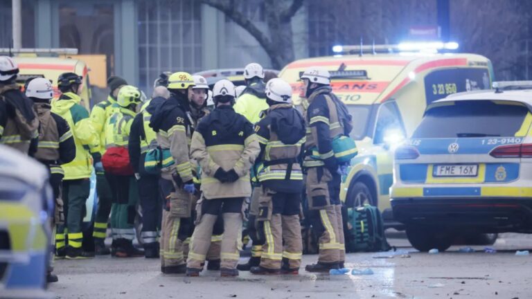 Al menos 10 muertos en un tiroteo en una escuela de Suecia