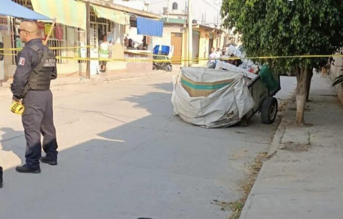 Abandonan a bebé en una bolsa de basura en Tultitlán, Edomex