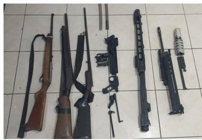 Aseguran arsenal de alto calibre en San Marcos, Mazatlán