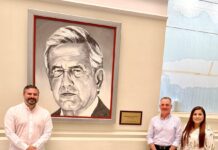 Colocan retrato de AMLO en el Palacio de Gobierno de Tabasco