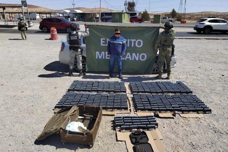 Detienen a policía en Chihuahua con más de 8 mil cartuchos útiles