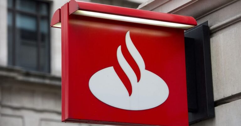 Santander anuncia el cierre de más del 20% de sus sucursales en Reino Unido