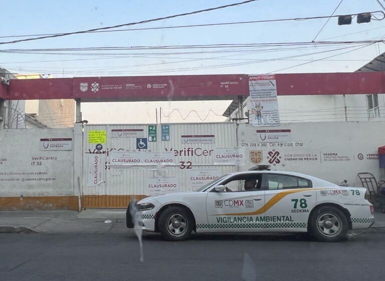 ¡Verificentro bajo la lupa! Clausuran centro en CDMX por manipular placas y documentos