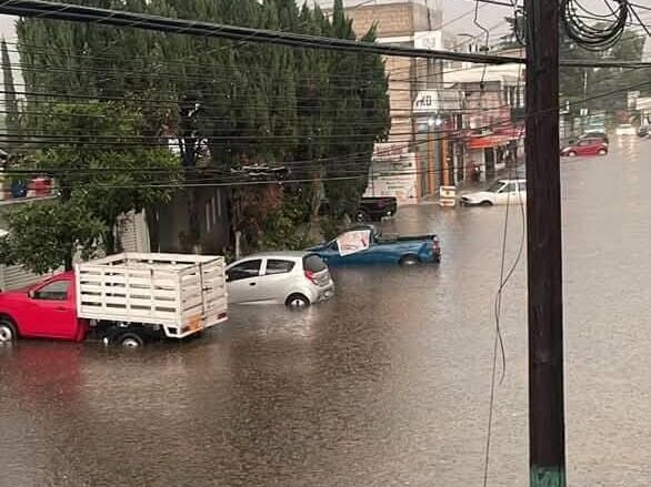 Edomex se queda bajo el agua tras fuertes lluvias