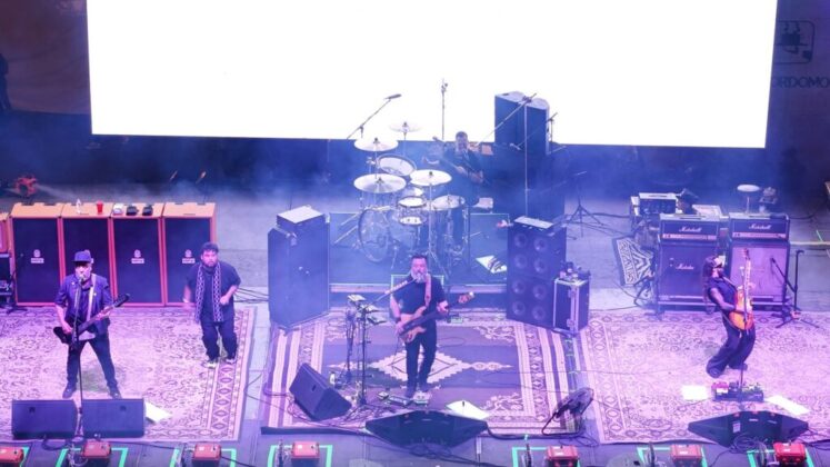 Oaxaca vibra con concierto de Molotov