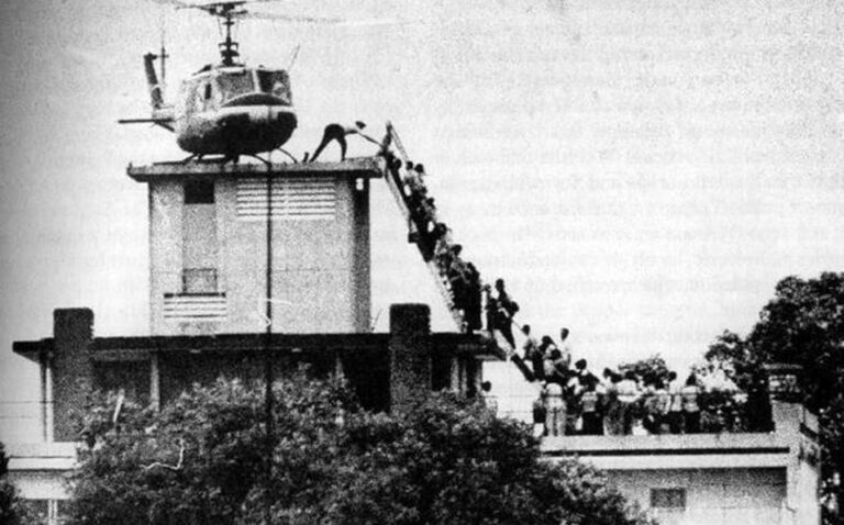 Vietnam celebra los 50 años de la caída de Saigón