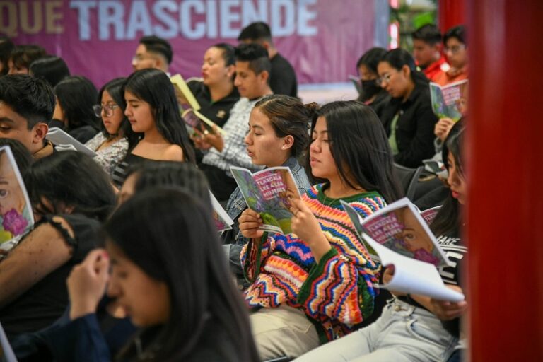 “Tlaxcala lee a las mujeres” llega a la UPTx con su Volumen tres
