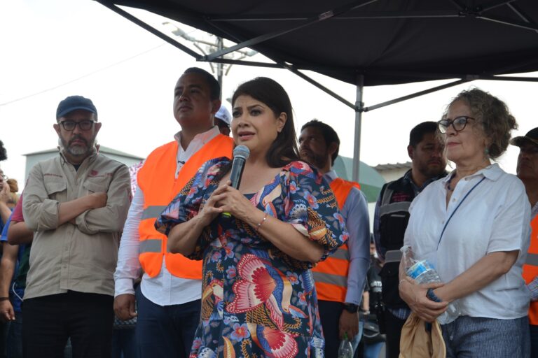 Clara Brugada promete viviendas dignas tras incendio que dejó 190 personas afectadas