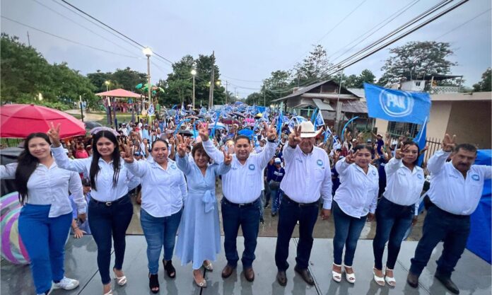 Denuncian intento de secuestro a candidato del PAN en Teayo, Veracruz