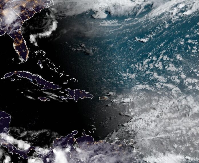 En vigilancia, primera onda tropical de la temporada en el Atlántico