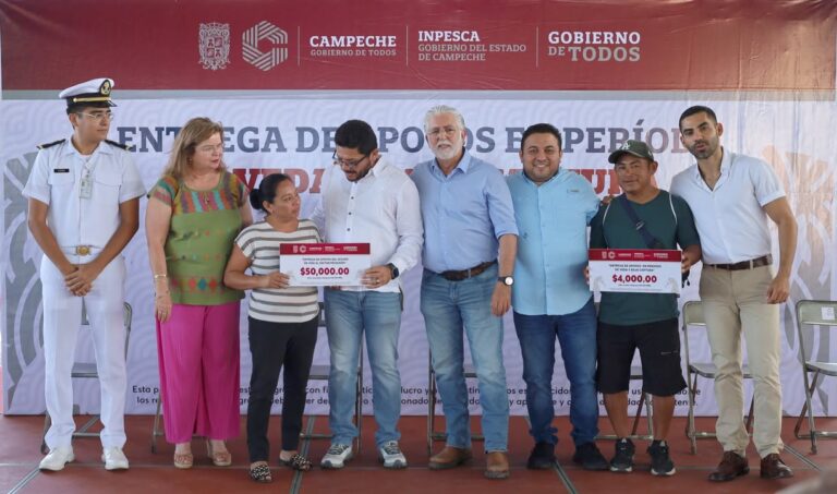 Entregan apoyos a pescadores del municipio de Campeche