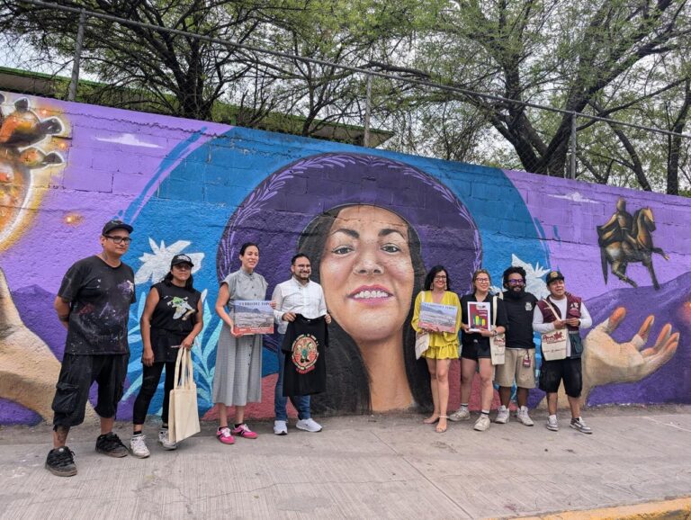 General Escobedo recibe obra artística en honor a Ximena Guzmán y Pepe Muñoz