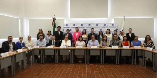 LA COLUMNA: UMSNH y Coparmex van por la vinculación estudiantes y sector productivo