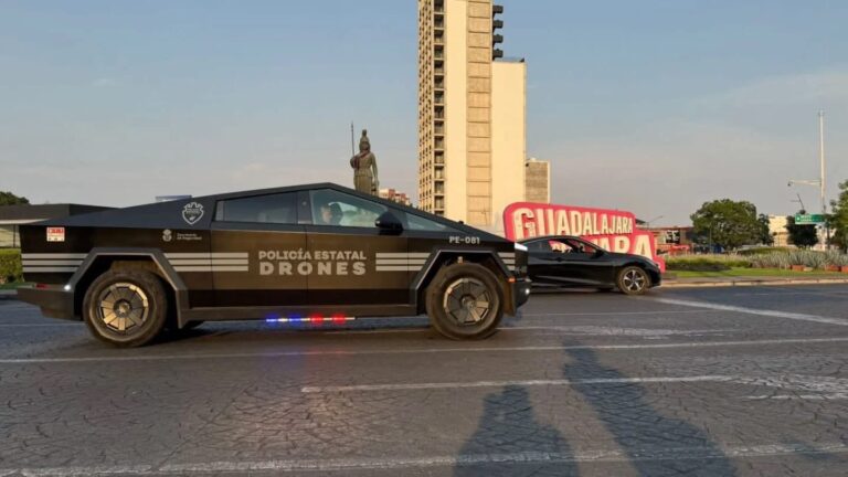Jalisco compra camionetas Cybertruck para la Policía Estatal