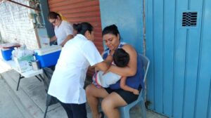Oaxaca supera en más de 100% la meta de la Primera Semana Nacional de Vacunación 2025