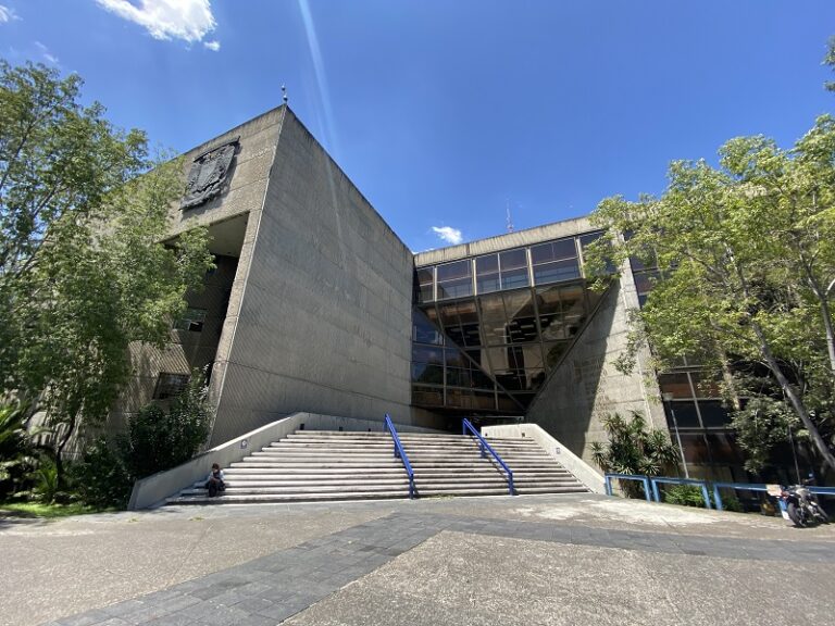 OTRAS INQUISICIONES: Obras Raras en la Biblioteca Nacional