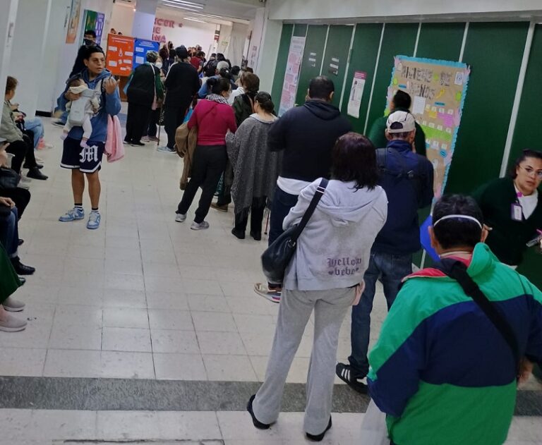 ISSSTE e IMSS destacan acciones para reducir filas y tiempos de espera