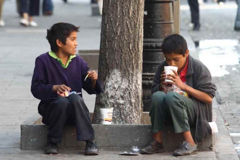 Demanda el PAN echar de la CDMX a niños de la calle; específicamente, en la alcaldía Miguel Hidalgo, en el corredor restaurantero y hotelero